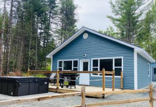 The Hideaway Cottage with Private trails - 9