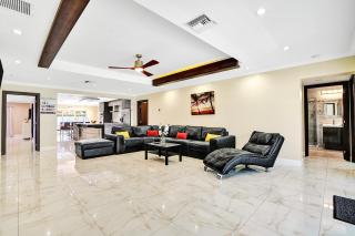 Luxury 4BR & 4BA Villa Heated Pool Minutes To Beach - 7