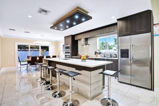 Luxury 4BR & 4BA Villa Heated Pool Minutes To Beach - Hollywood - 0