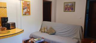 Le gite jaune a ampus - 3