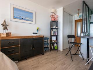 Appartement 3* face à la plage avec balcon et cuisine équipée - FR-1-197-587 - 2