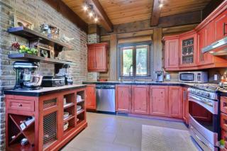 Peaceful Log-Style Chalet with hot tub - Lac-Superieur - 5