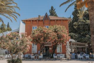 Le Petit Chateau - Bar - 0