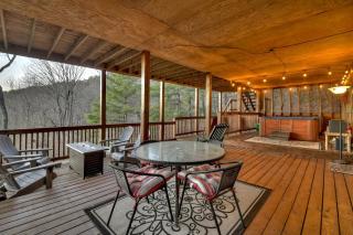 Talking Leaves Hot tub firepit and comfy king beds - Ellijay - 1