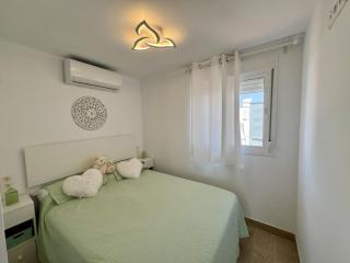 Manilva Sabinillas Atico w Seaviews by Homing - 7