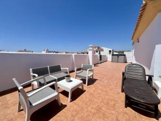 Manilva Sabinillas Atico w Seaviews by Homing - 4