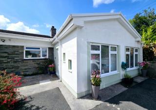 Beautiful 2 bedroom annexe in popular town location - 0