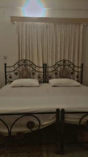 Serenity Family Retreat - Murree - 8