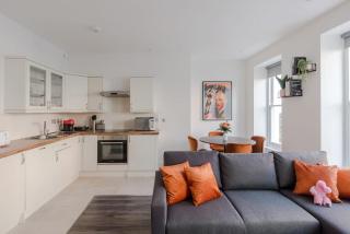 The Flirty Chambers - Fitzrovia - By Frankie Says - London - 0