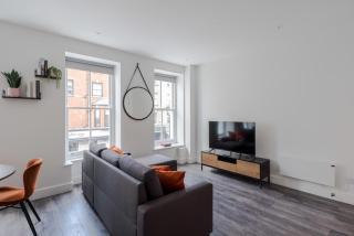 The Flirty Chambers - Fitzrovia - By Frankie Says - 1