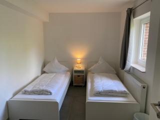 OWL Comfort Homes - Monteurwohnung/ Handwerkerunterkunft - Porta Westfalica - 2