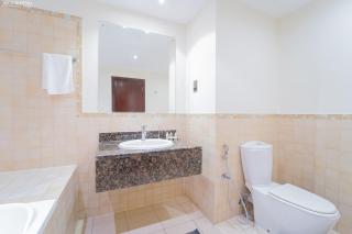 JBR Rimal 4 , Panoramic Sea and Marina Views, 2m walk to Beach by Gardenia Suites - Dubai - 4