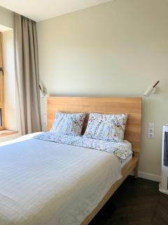 Floral Sunshine Apartment - 1