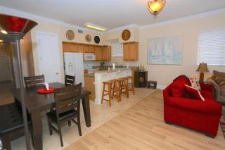 Sailmakers place 206 - 6