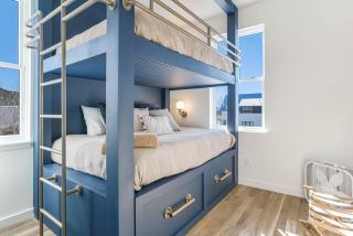 Alpine Vista Short Walk Downtown & Stunning Views - 6