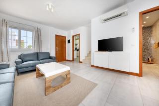 Lanzarote 2-private pool, BBQ, air-con - Playa Blanca - 2