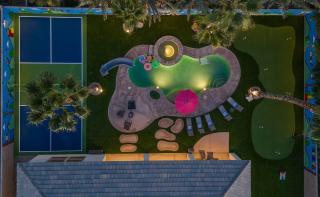 Super Mario Hideout: Desert Dream with Game Room & Pool Slide - Indio - 8