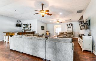 Spacious Micanopy Farmhouse with Luxurious Pool! - Micanopy - 6