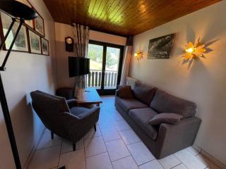 Duplex 2 chambres au centre village, proche pistes, avec garage et balcon - FR-1-437-28 - La Clusaz - 4