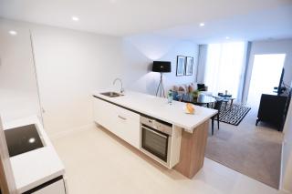 Alex Perry Hotel & Apartments - 1