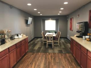 Chadron Inn & Suites - Chadron - 1