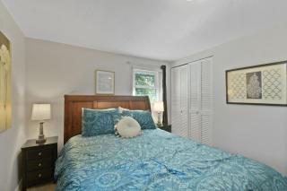 Spacious Retreat Fenced Yard Screened Deck - 2