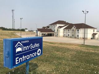 Chadron Inn & Suites - 1