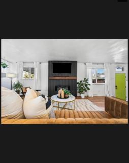 4 bedroom 5 beds family house - 7