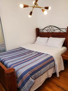 7 bedroom 8 beds family house - 2