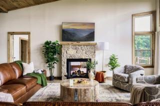 Luxury Retreat with Stunning Fall Views! Indoor Pool, Arcade & Hot Tub! - 1