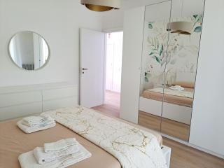 Golden Lake View - 1