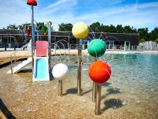 Chalet 2 chambres au calme avec terrasse, piscine chauffée et accès lac en Vendée - FR-1-783-26 - 8