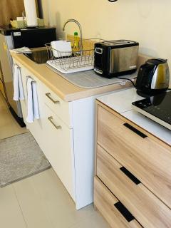 Studio Room with private kitchen and Bathroom - 8