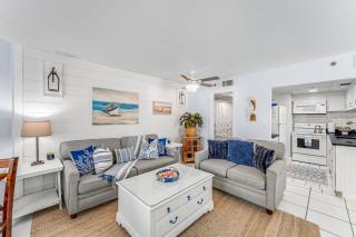 Sunbird Resort! 1 BD Beach Condo! Free Beach Chair Service! by Dolce Vita Getaways PCB! - Panama City Beach - 7