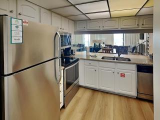 Edgewater Tower III #1210 - 5