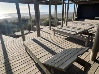 Nueva! Casa en condominio con acceso directo a la playa - Pichilemu - 1