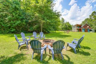 Views on 12 Acres Ozark Mountain Cabin! - - 9