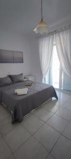 White Beach Appartment - Yerakiní - 0