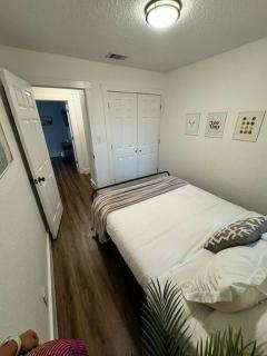 Pet Friendly 3 bedroom with a Cowboy Pool close to Congress - Austin - 4