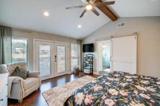 Pet-Friendly Sachse Home with Patio, Fire Pit and Yard - Sachse - 1