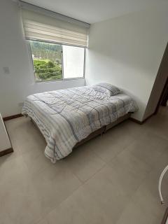 Cómodo, nuevo y con linda vista. - Manizales - 3