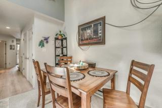 Cloudcroft Townhome on Golf Course with Deck! - 5