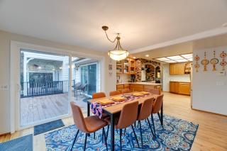Spacious Grants Pass Home with Hot Tub and River Views - Grants Pass - 2
