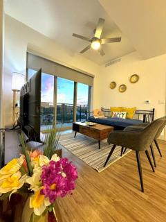 Riverwalk 2BR with Pool, Free Parking and Wi-Fi - San Antonio - 8