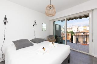 Hekla YourHostHelper - Cannes - 7