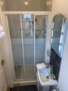 Mini-Apt Carrigaline, 2min to town 1 Bed & Sofa Bed Sleeps 3 or 4 - Carrigaline - 5