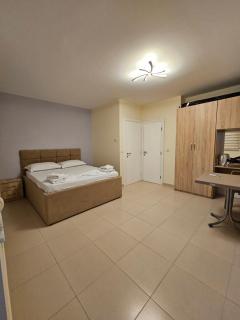 Evelin Apartments - Golem - 7