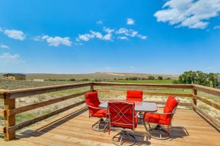 Mountain-View Retreat in Lander with Private Yard! - Lander - 0