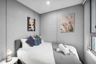 Cozy Double Room - Seconds to Central Station - Near Townhall UTS USYD Darling Harbour Chinatown - Shared Bathroom - Sídney - 0