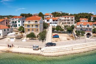 Apartments by the sea Jezera, Murter - 23192 - Jezera - 9